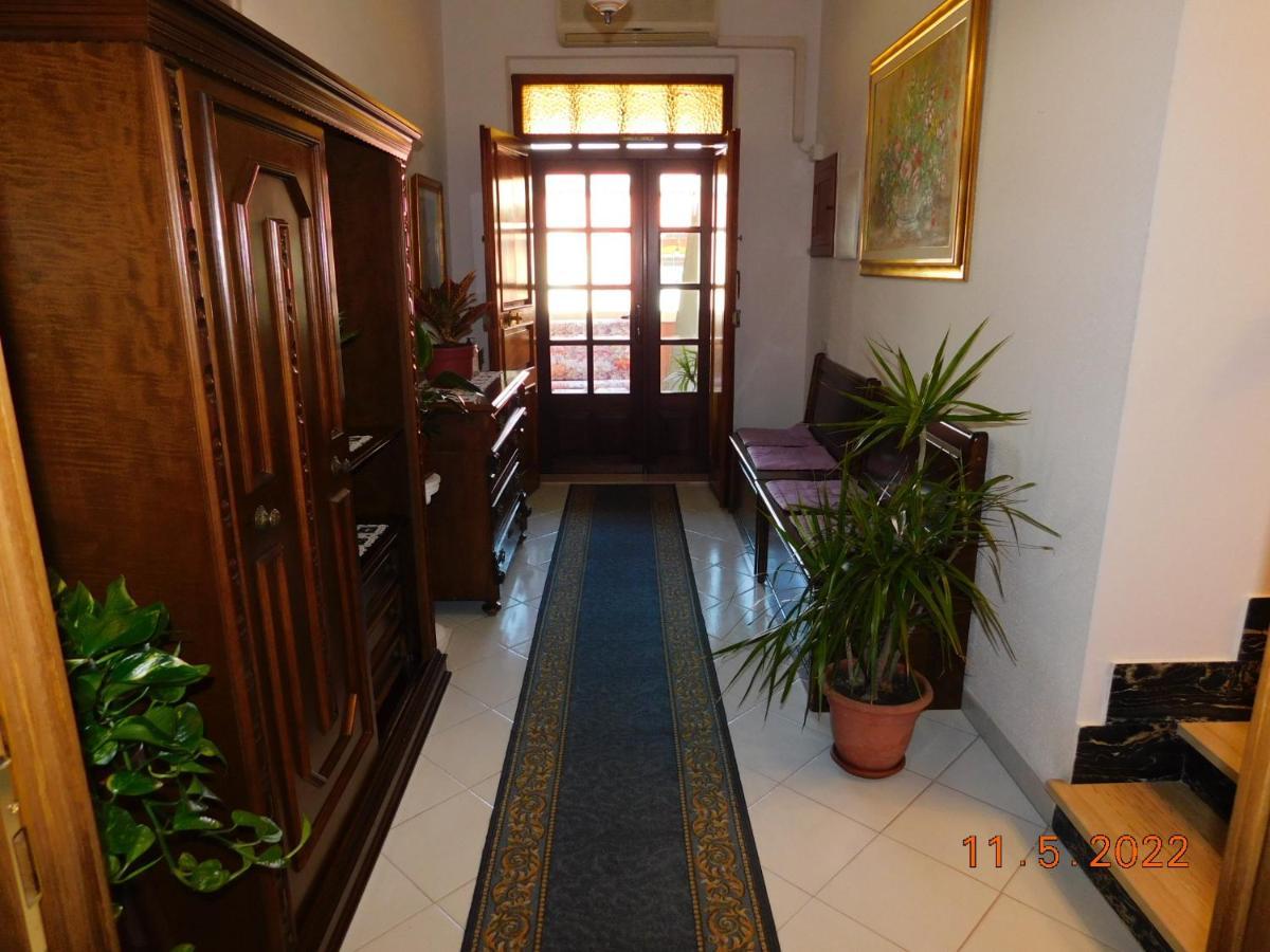 B&B Divino Cabras Exterior foto